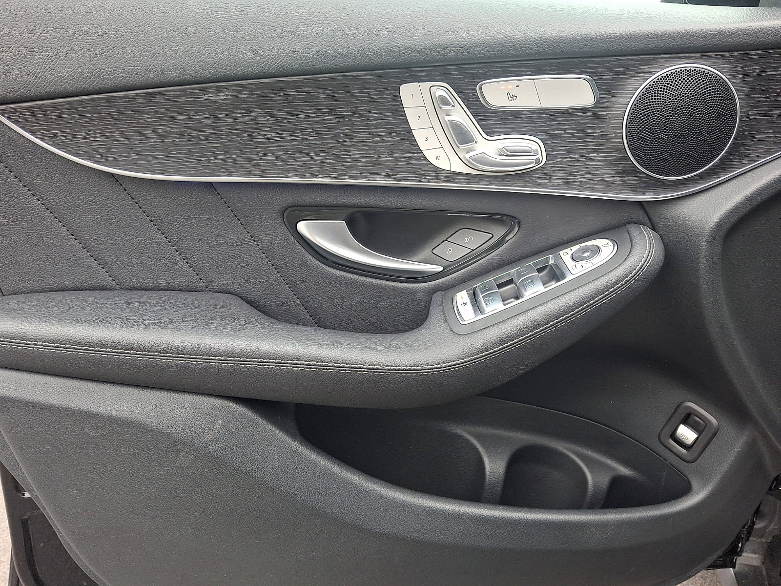 Certified 2022 Mercedes-Benz GLC 300 4MATIC image 12