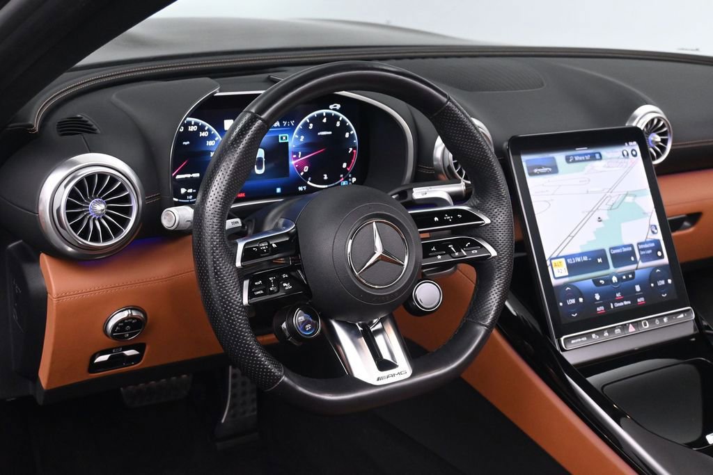 Used 2022 Mercedes-Benz SL 63 AMG 4MATIC w/ Driver Assistance Package image 22