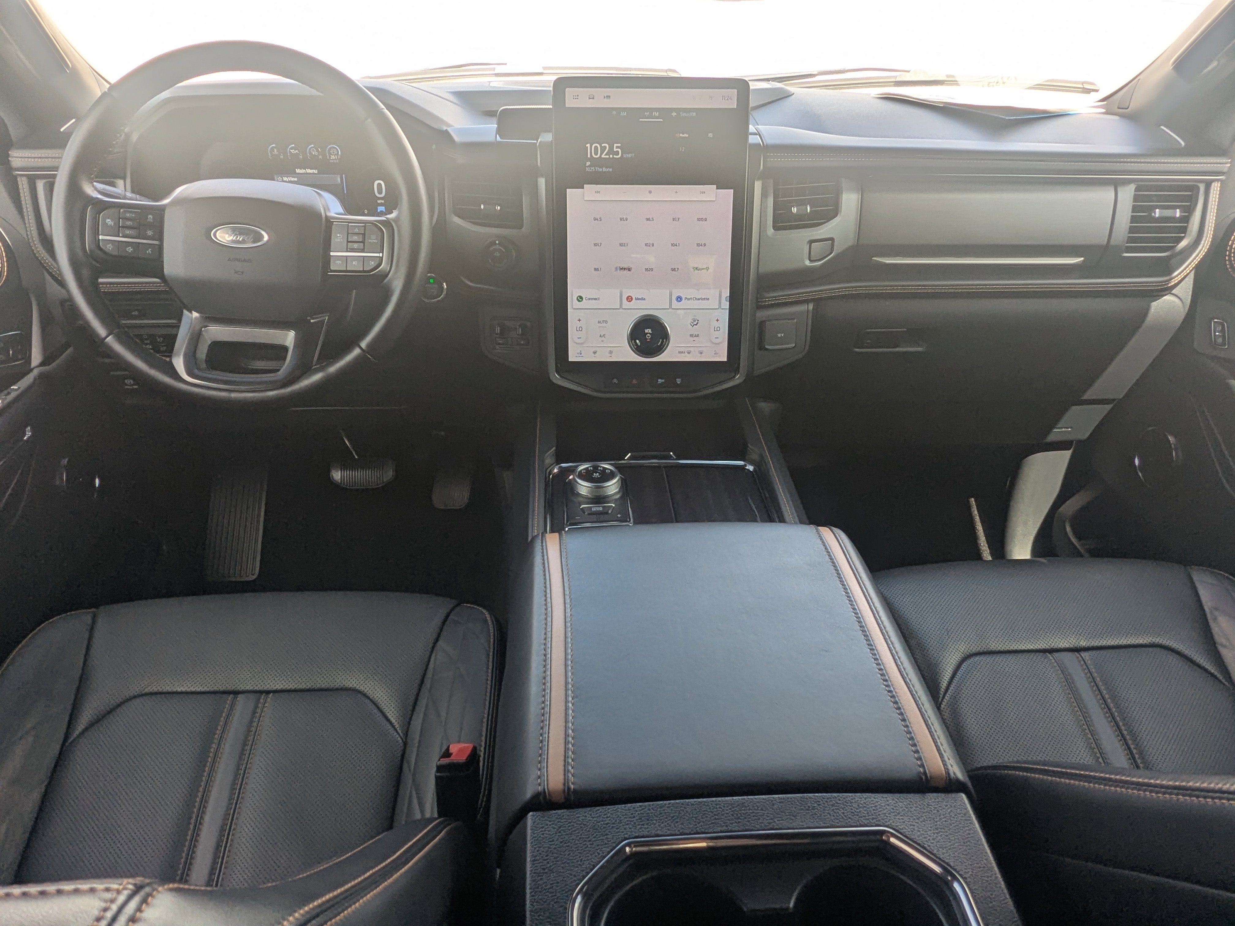 Used 2023 Ford Expedition Platinum image 22