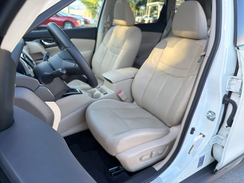 Used 2020 Nissan Rogue SL w/ Premium Package FWD image 33