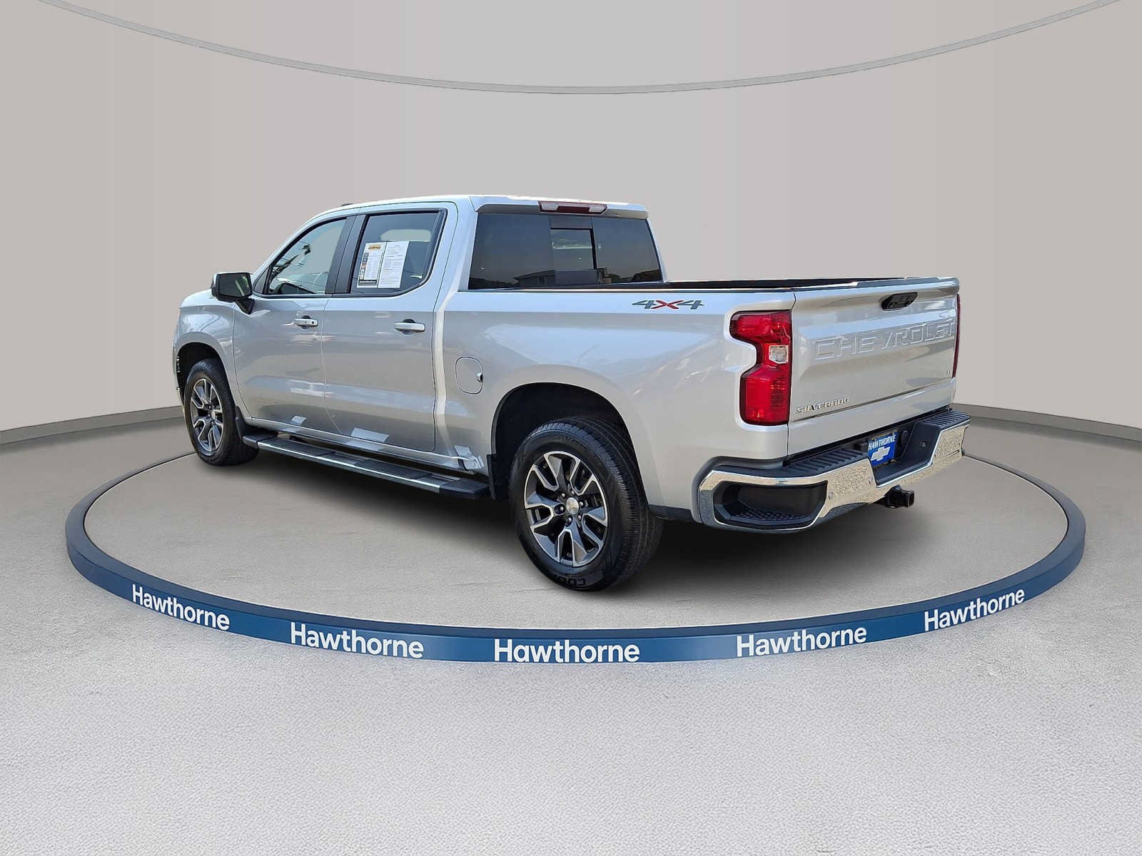 Certified 2022 Chevrolet Silverado 1500 LT w/ Safety Package AWD/4WD image 4