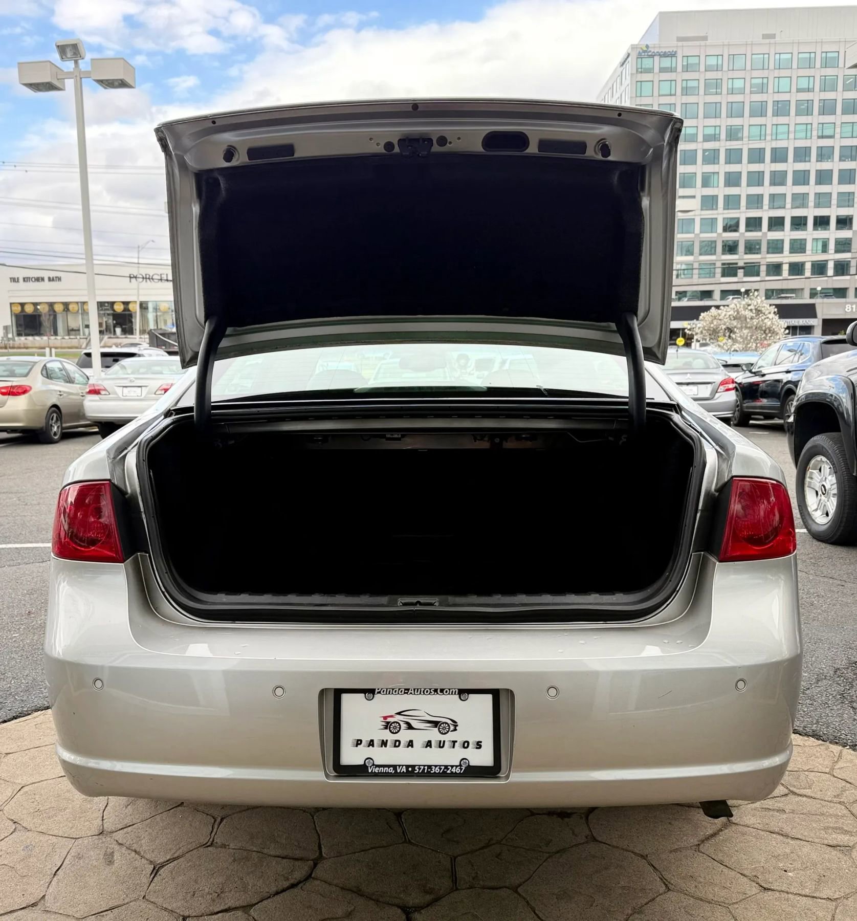 Used 2008 Buick Lucerne CXL w/ Driver Confidence Package image 38