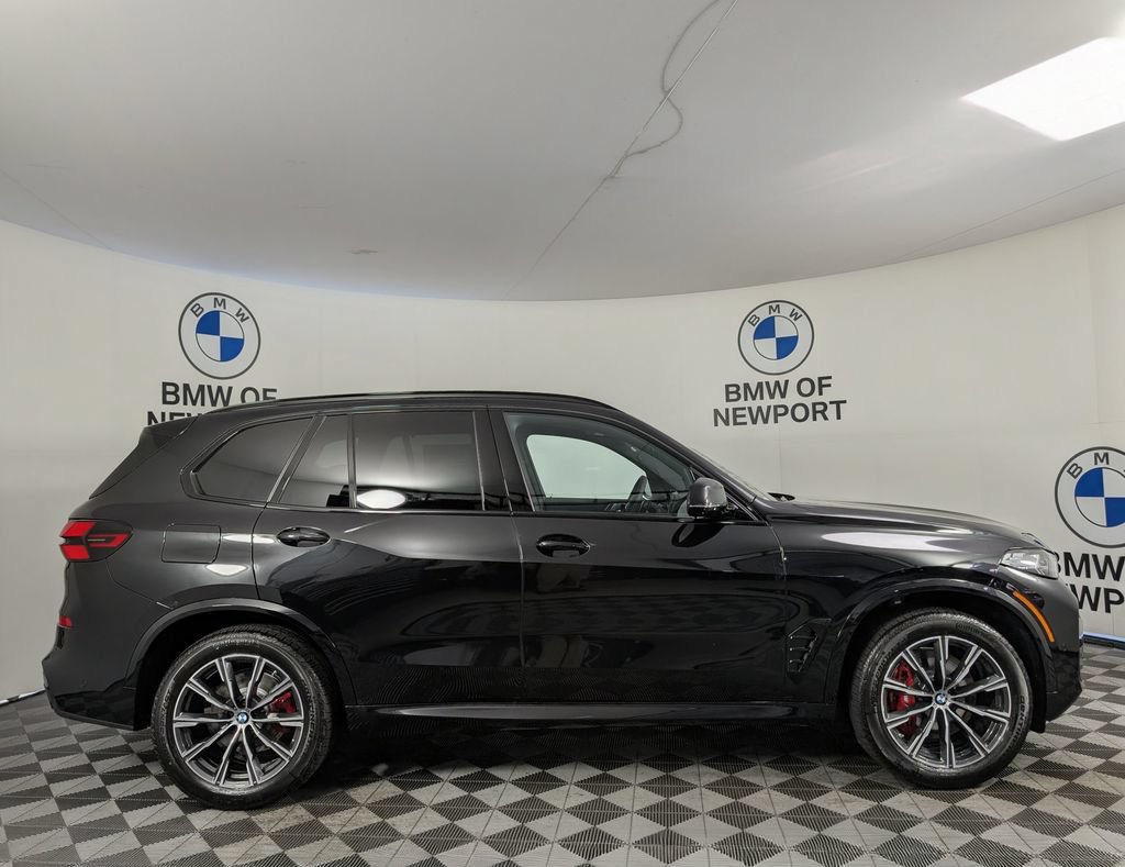 New 2026 BMW X5 xDrive40i w/ M Sport Package AWD/4WD image 5