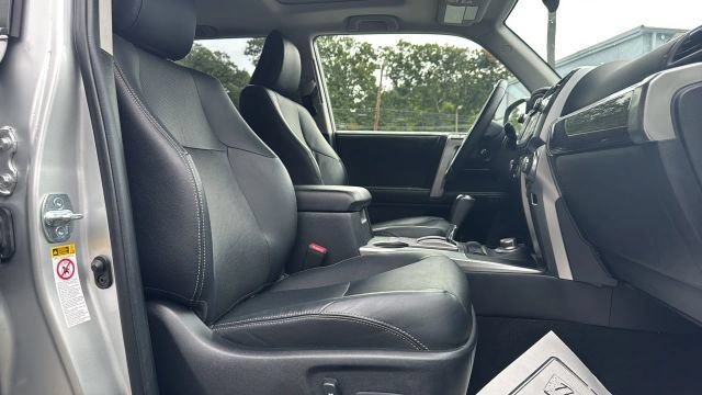 Used 2018 Toyota 4Runner Limited AWD/4WD image 23