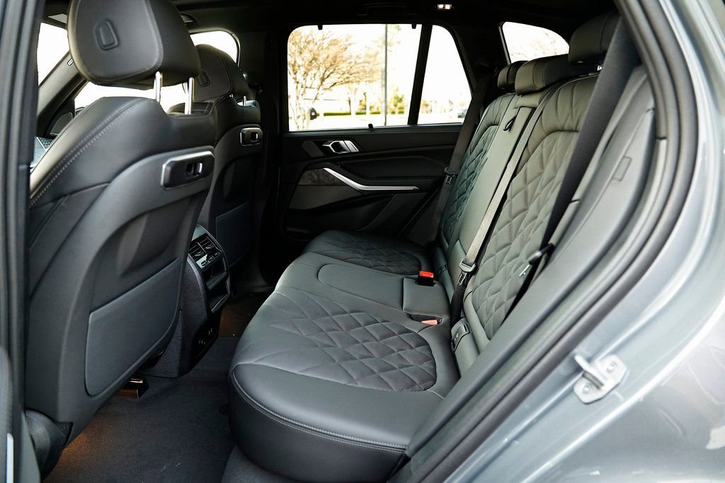 New 2026 BMW X5 xDrive40i w/ M Sport Package image 26