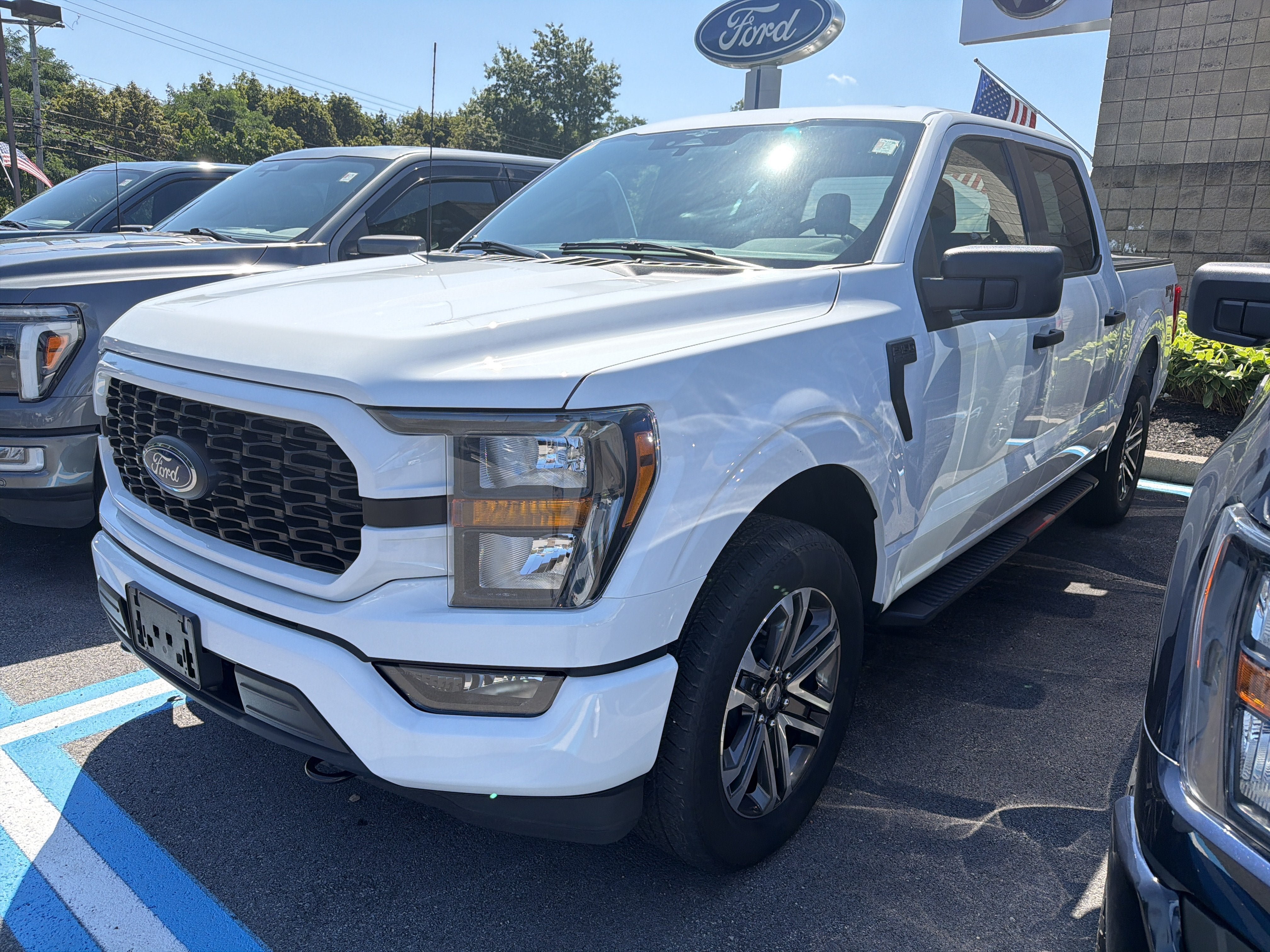 Used 2023 Ford F150 XL w/ STX Appearance Package AWD/4WD image 4