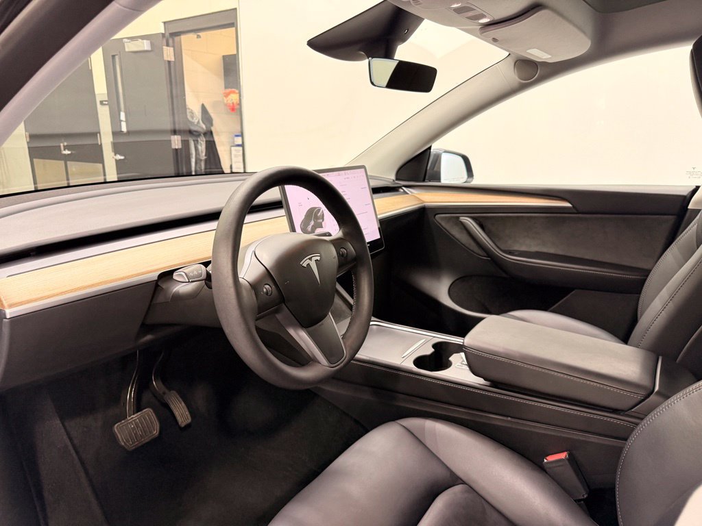 Used 2023 Tesla Model Y Long Range AWD/4WD image 11