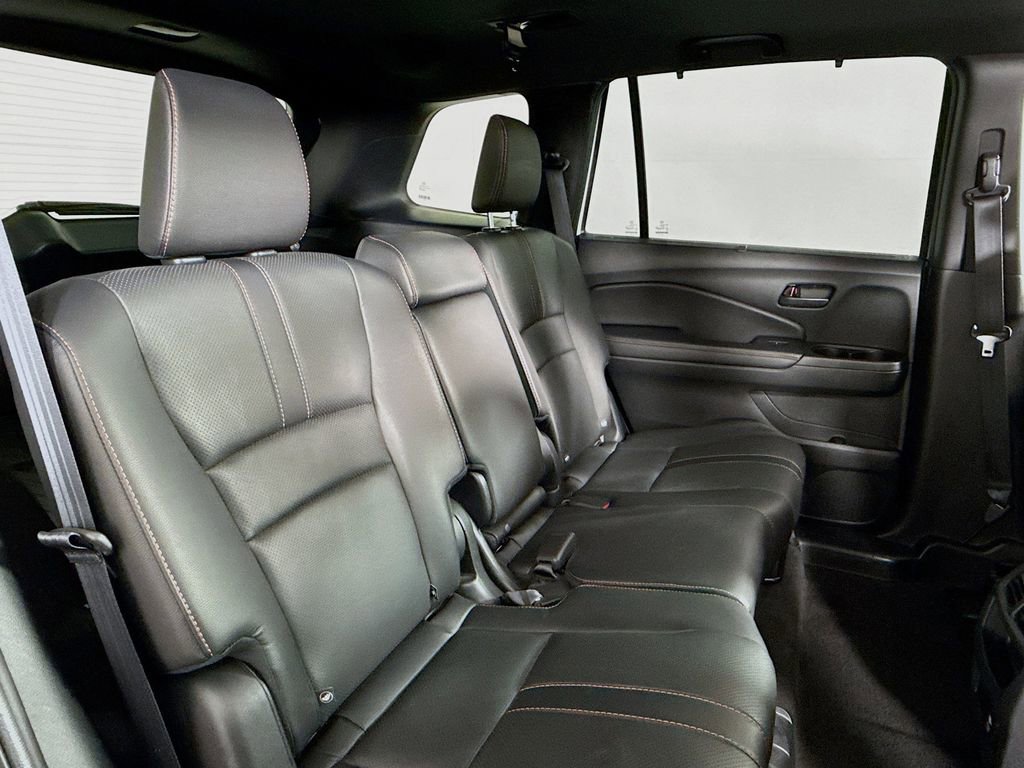 Certified 2023 Honda Passport TrailSport image 35