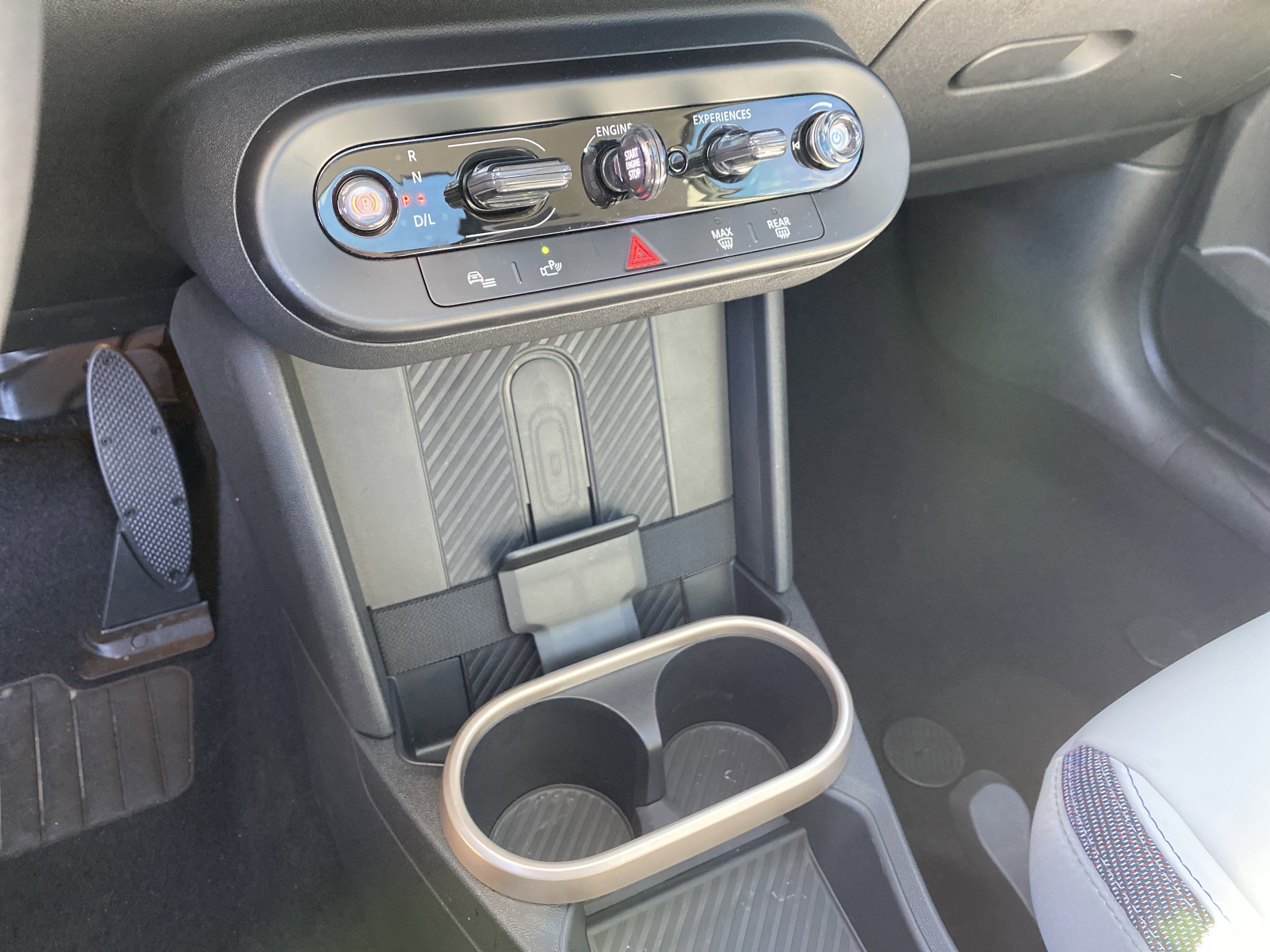 Certified 2025 MINI Cooper S image 36