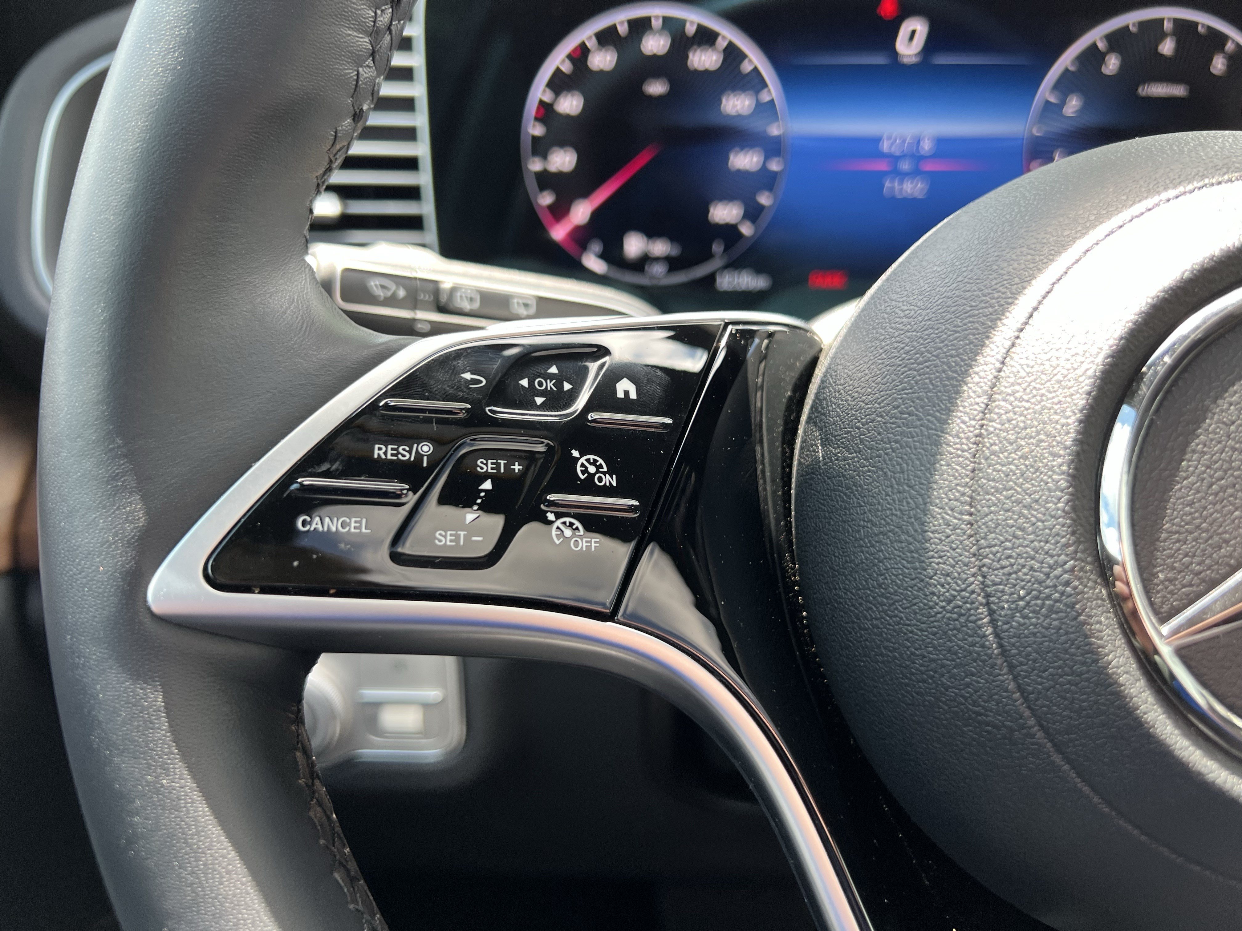Certified 2025 Mercedes-Benz GLE 350 4MATIC image 19