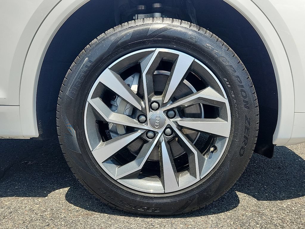 Used 2021 Audi Q5 2.0T Premium Plus w/ Premium Plus Package AWD/4WD image 8