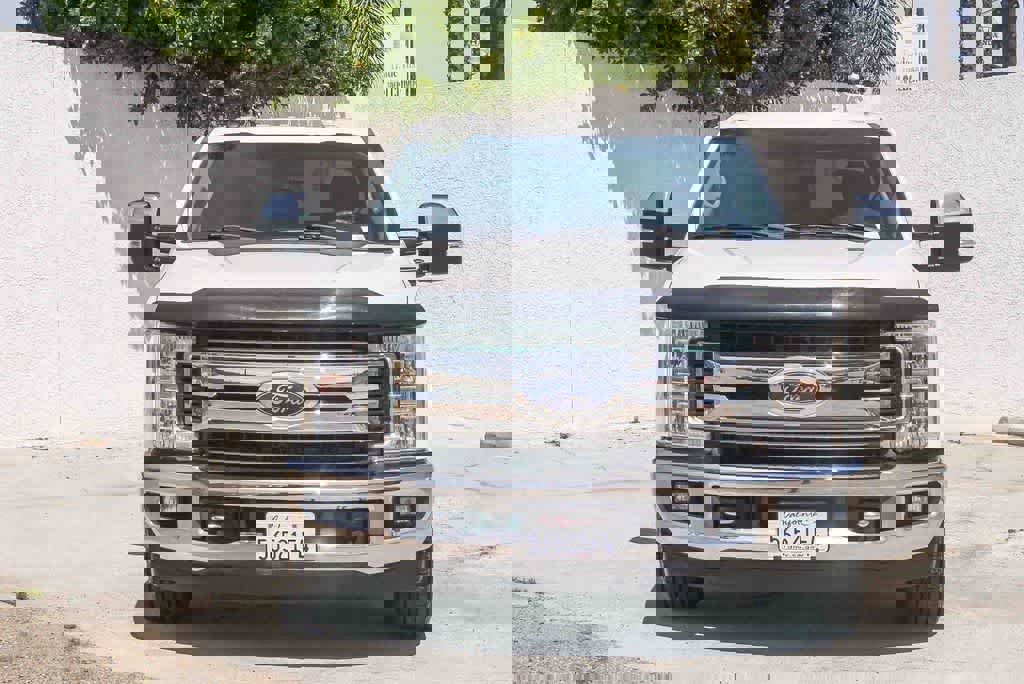 Used 2017 Ford F350 XLT w/ XLT Premium Package image 2