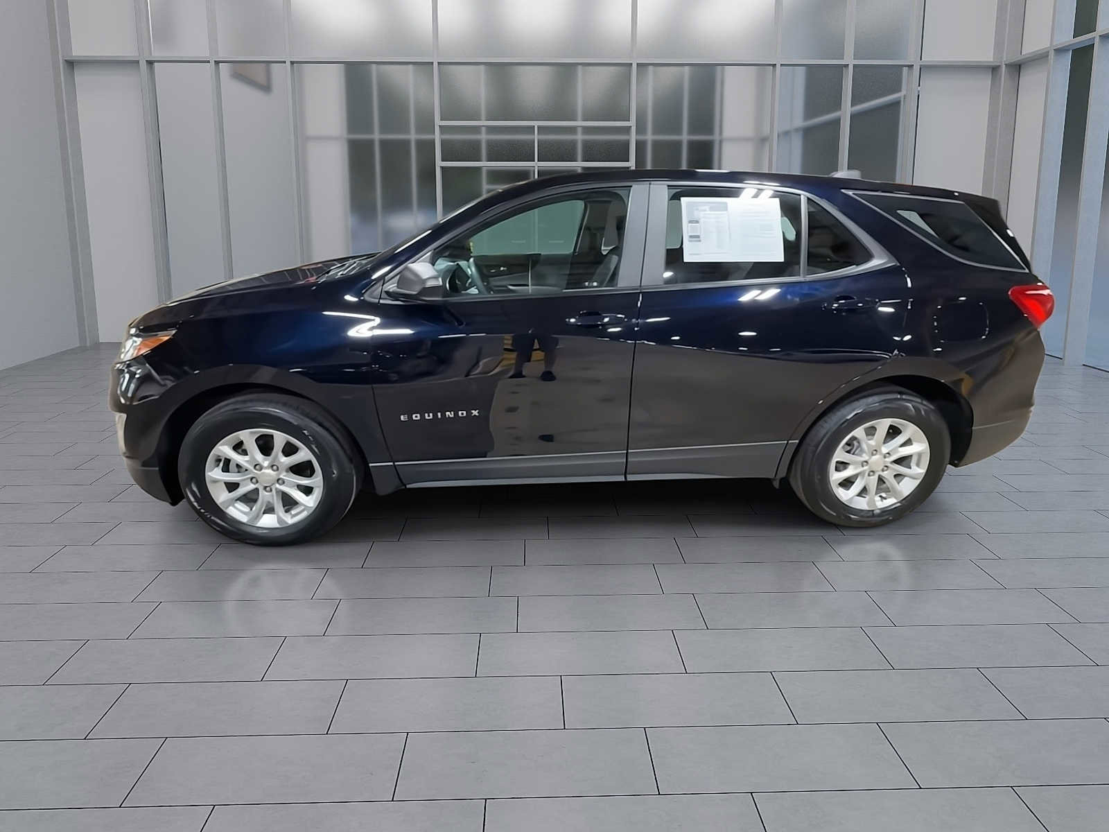 Used 2021 Chevrolet Equinox LS AWD/4WD image 5