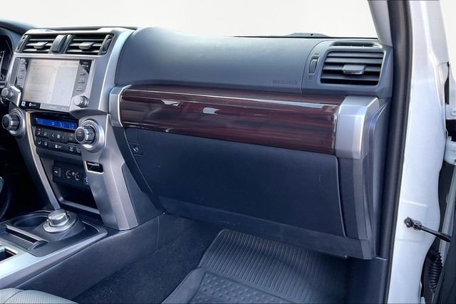 Used 2022 Toyota 4Runner Limited image 18