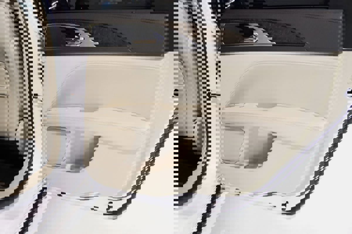 Used 2017 Lincoln MKZ Select w/ Climate Package image 60