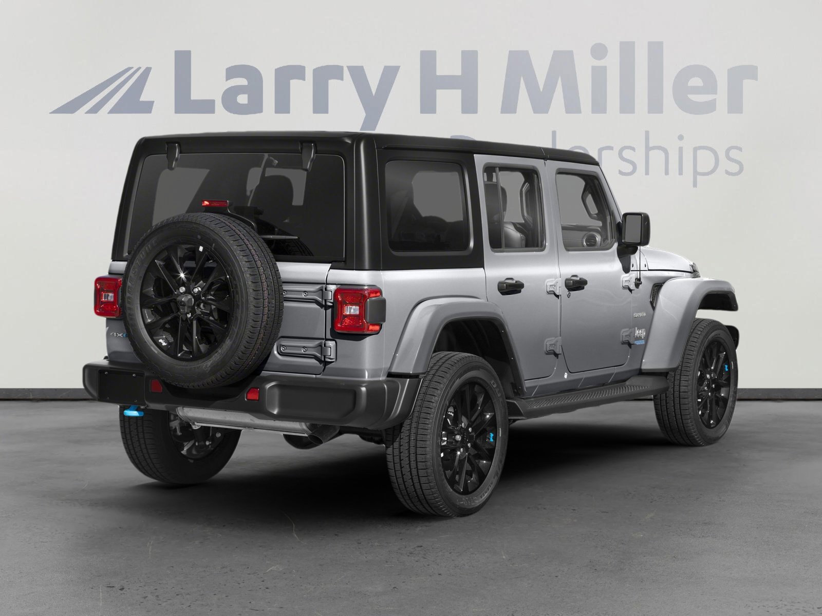 Used 2023 Jeep Wrangler Sahara w/ Cold Weather Group image 3