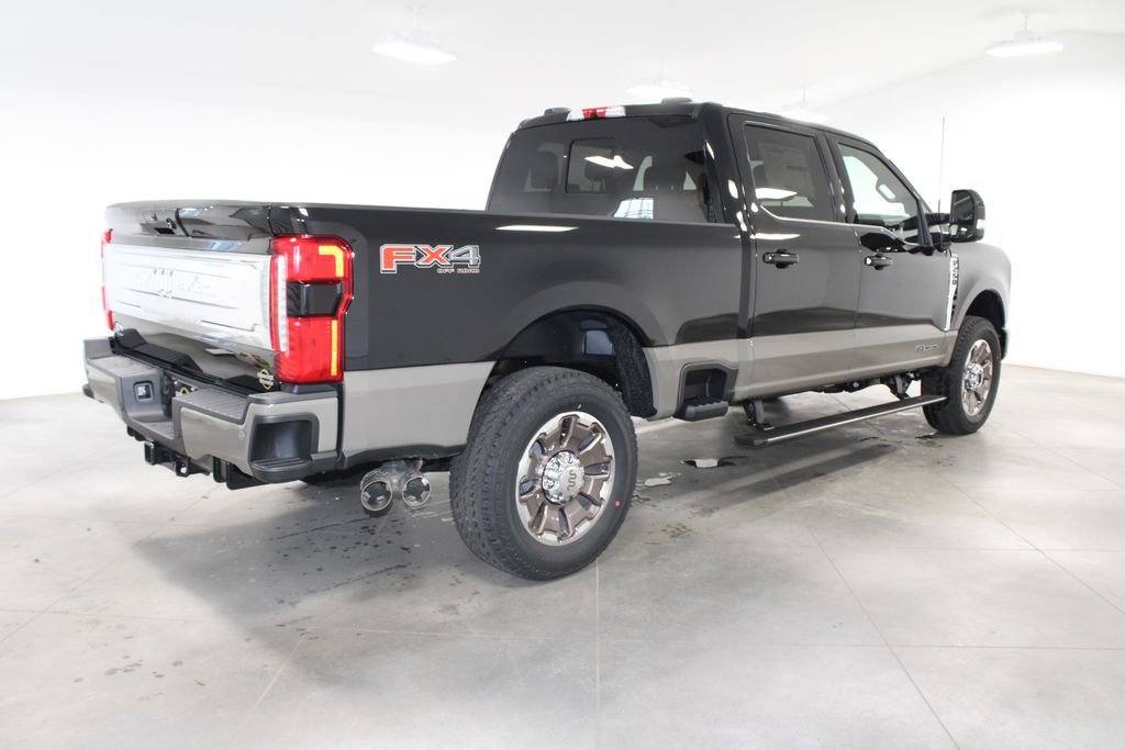 New 2026 Ford F250 King Ranch w/ FX4 Off-Road Package image 8