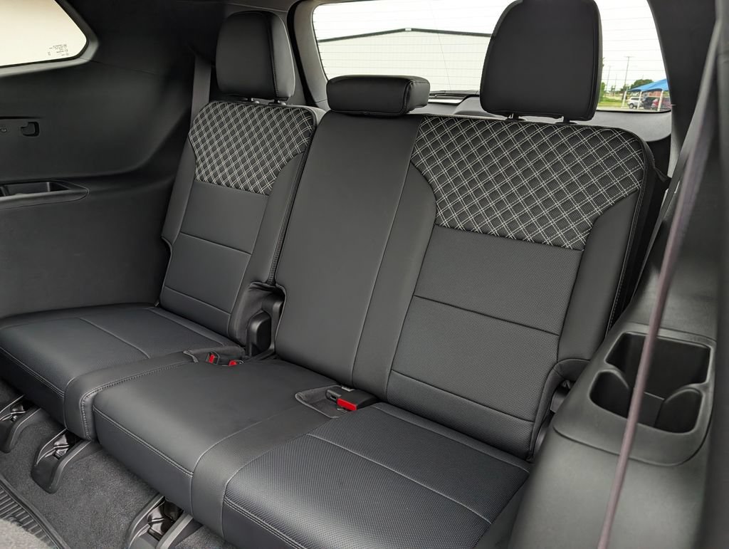 New 2026 GMC Acadia Denali w/ Super Cruise Package FWD image 28