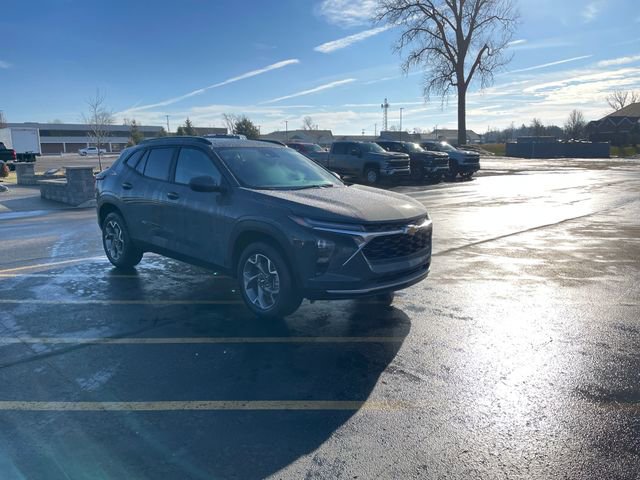 New 2026 Chevrolet Trax LT w/ Driver Confidence Package image 7