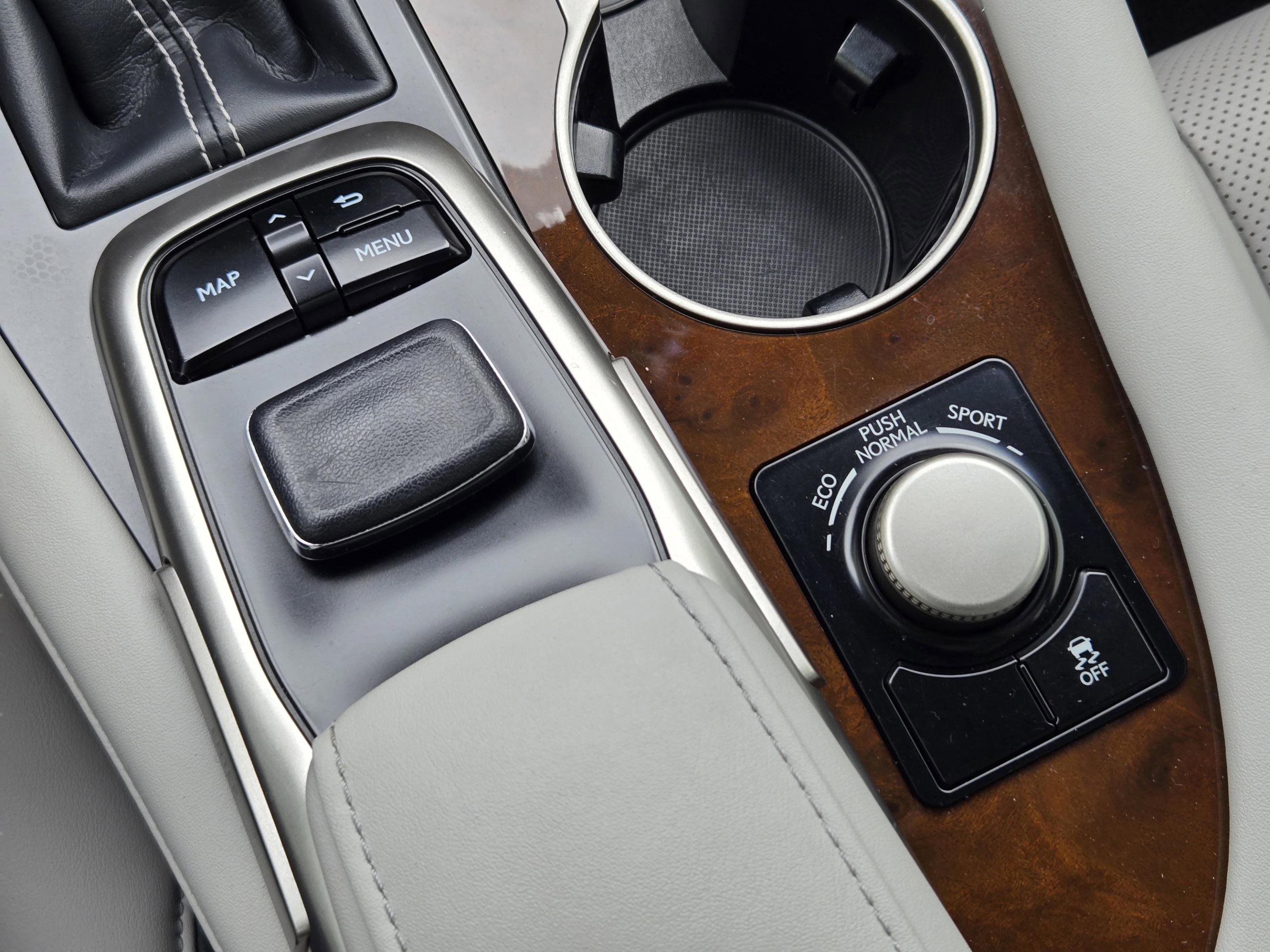 Used 2019 Lexus RX 350 FWD w/ Navigation Package image 18