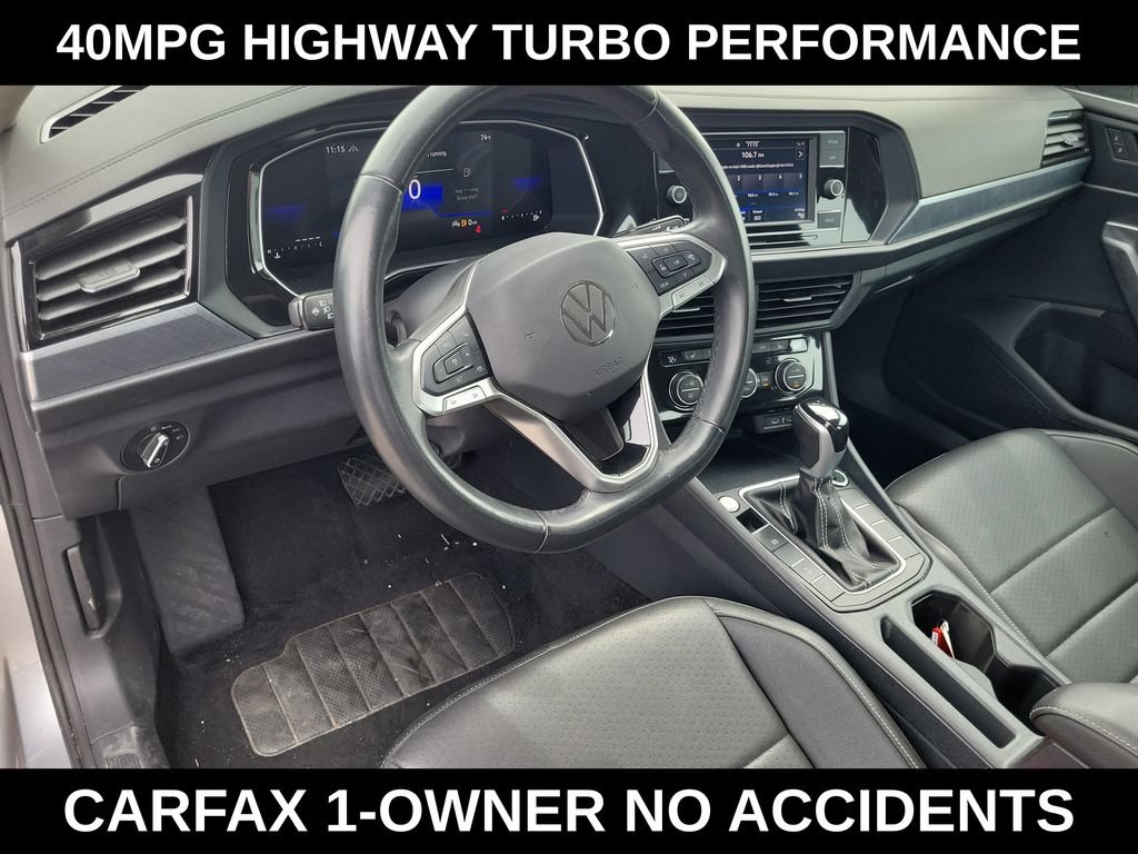 Used 2024 Volkswagen Jetta SE FWD image 13