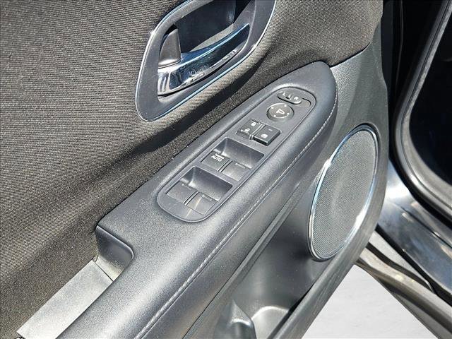 Used 2016 Honda HR-V EX image 11