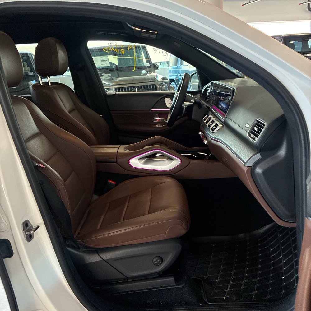 Used 2024 Mercedes-Benz GLS 450 4MATIC w/ AMG Line Exterior image 11