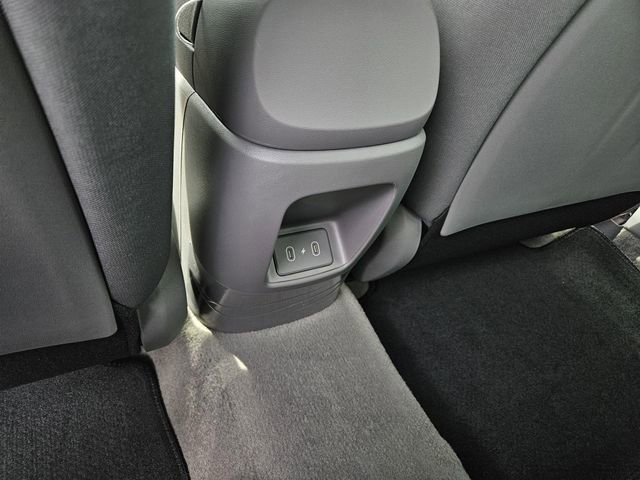 New 2026 Hyundai Elantra SE image 8