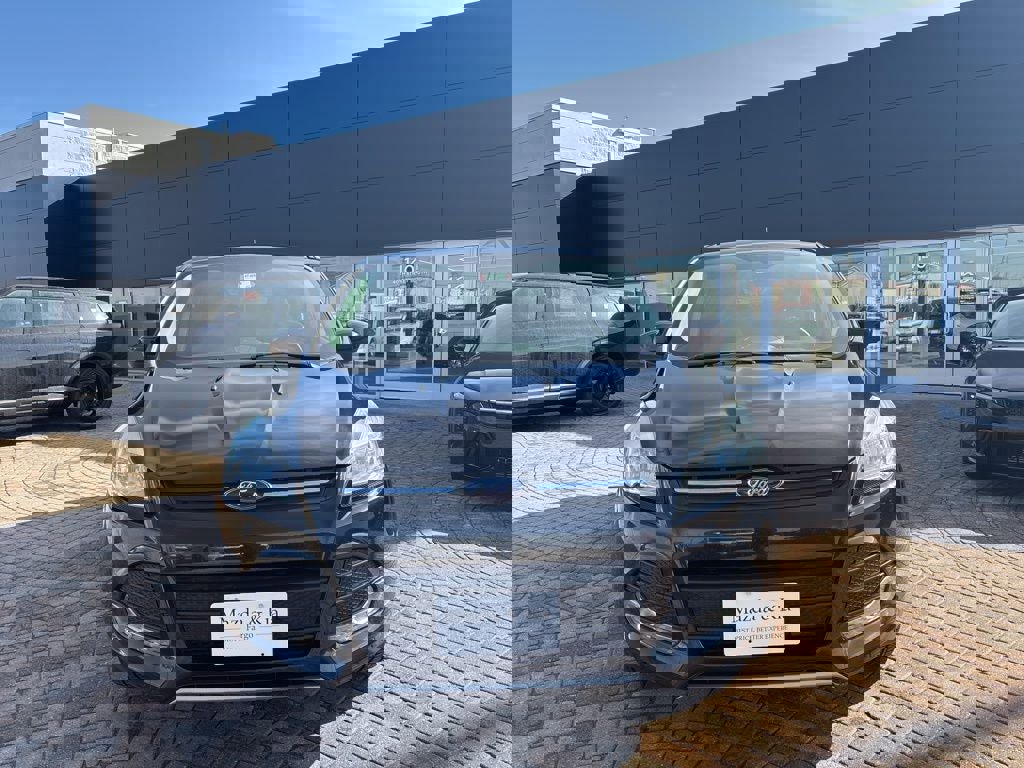 Used 2015 Ford Escape SE image 2