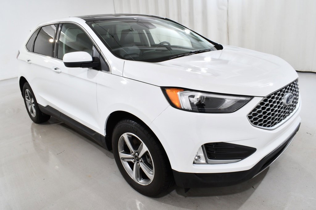 Used 2024 Ford Edge SEL w/ Convenience Package image 5