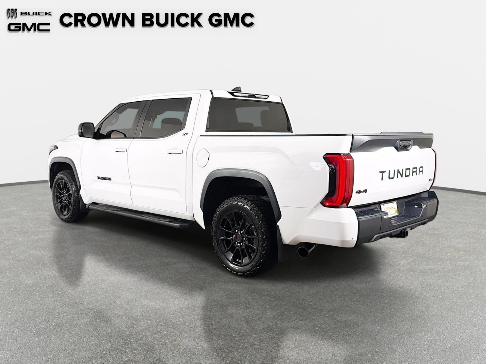 Used 2024 Toyota Tundra SR5 w/ SR5 Premium Package AWD/4WD image 7