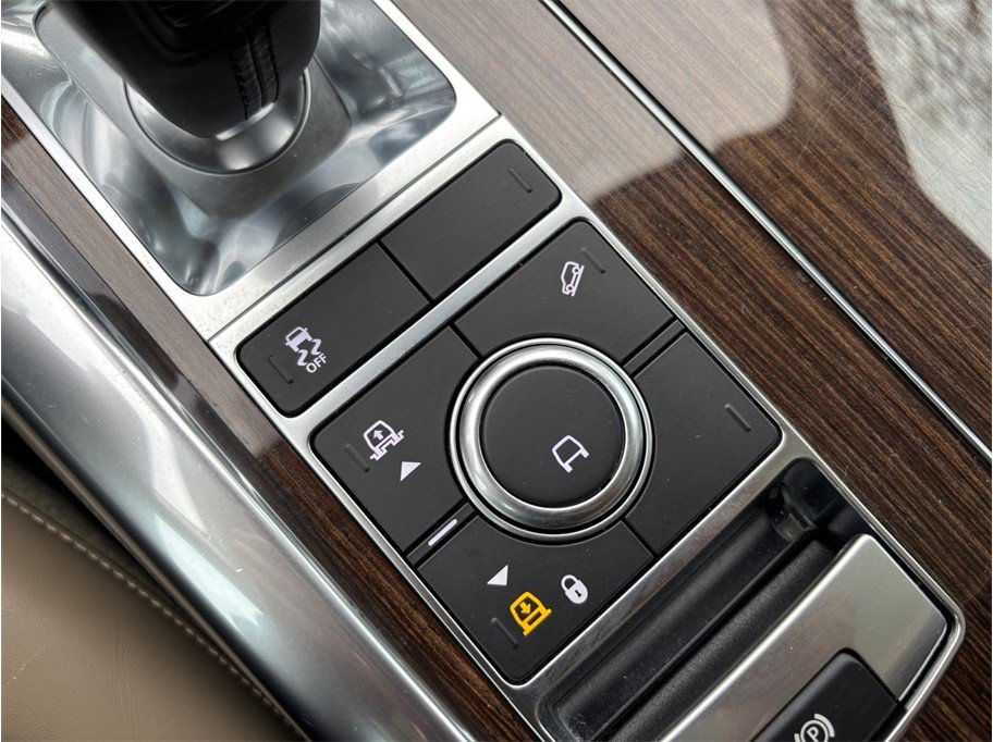 Used 2021 Land Rover Range Rover Sport HSE Silver Edition image 36