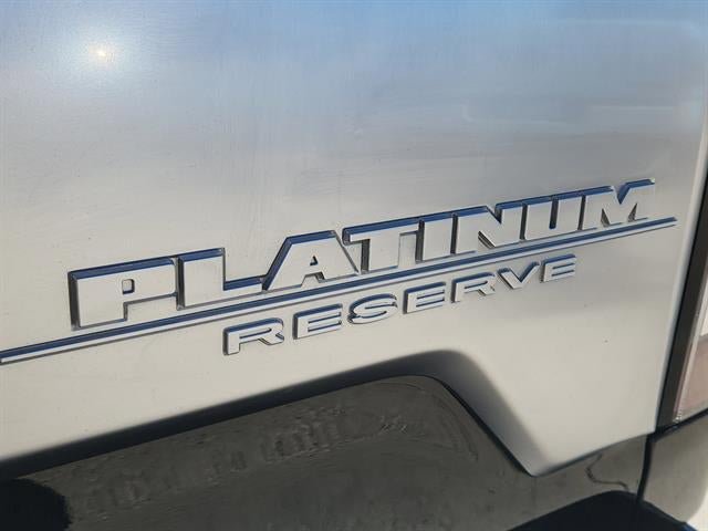 Used 2022 Nissan Titan Platinum Reserve w/ Moonroof Package AWD/4WD image 5