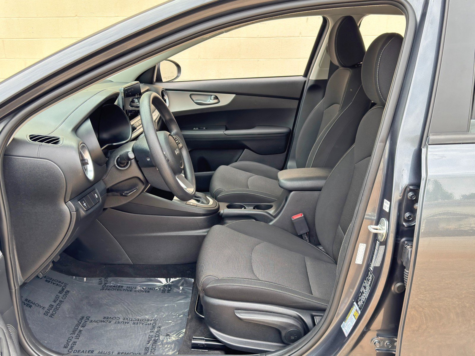 Used 2023 Kia Forte LX FWD image 15