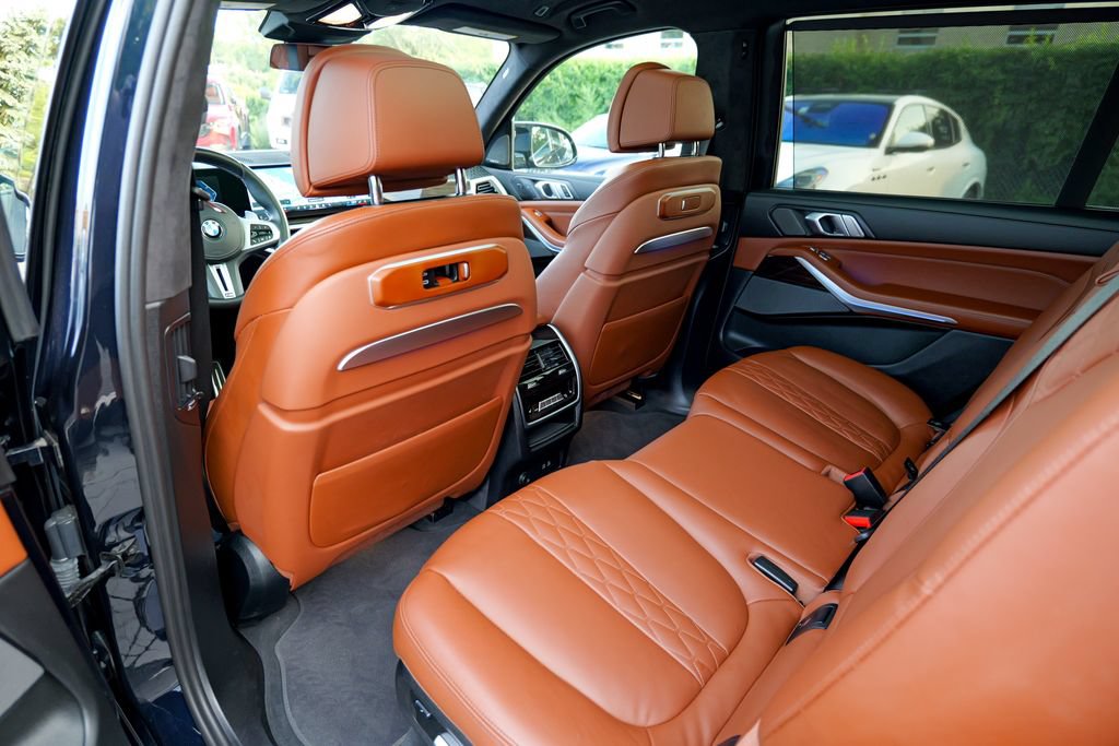 Used 2024 BMW X7 M60i w/ Executive Package AWD/4WD image 27