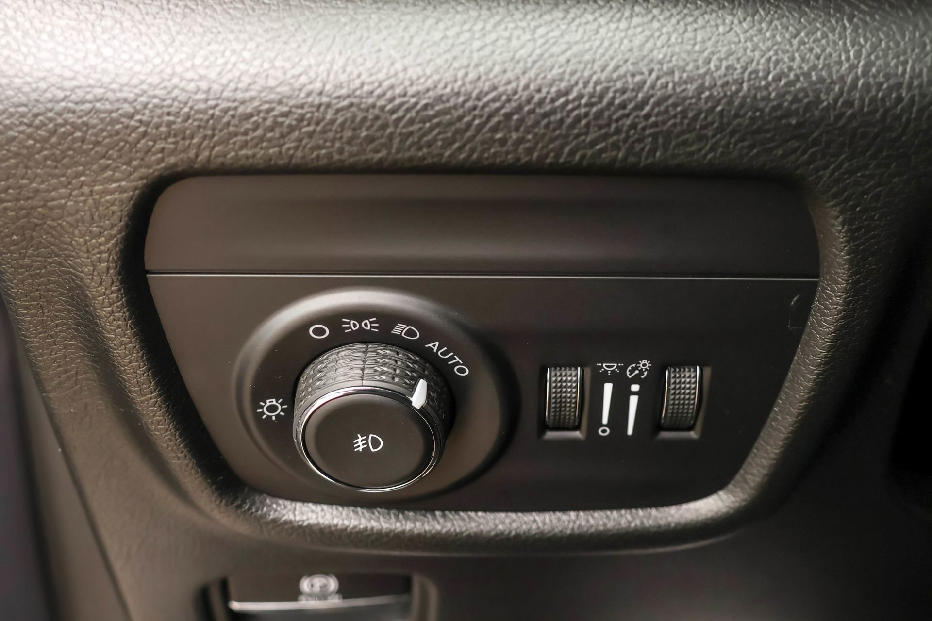 New 2026 Jeep Grand Cherokee Limited w/ Limited Altitude Package image 31