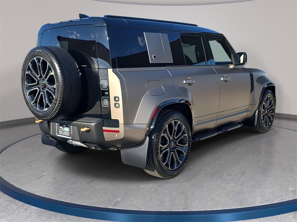 New 2026 Land Rover Defender 110 OCTA image 5