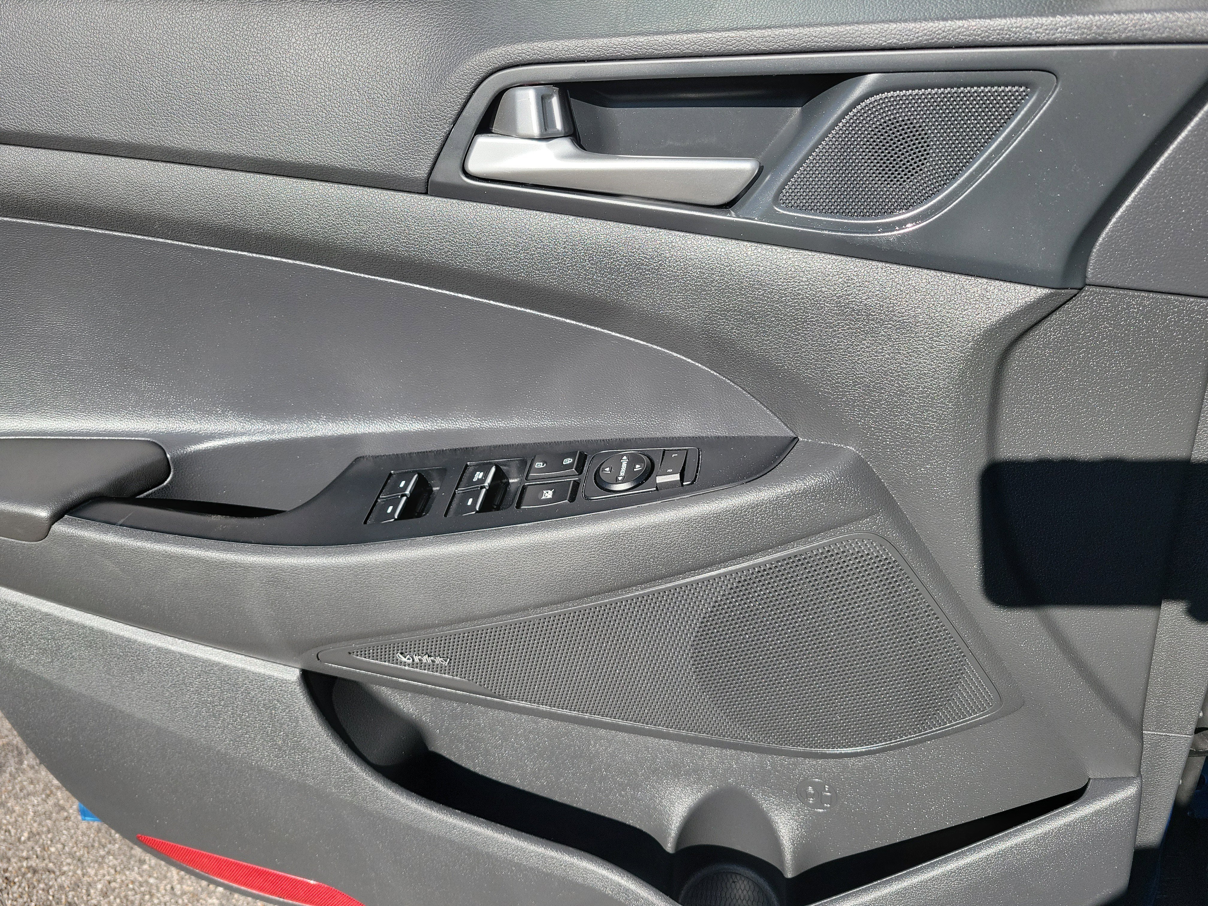 Used 2021 Hyundai Tucson Limited image 18