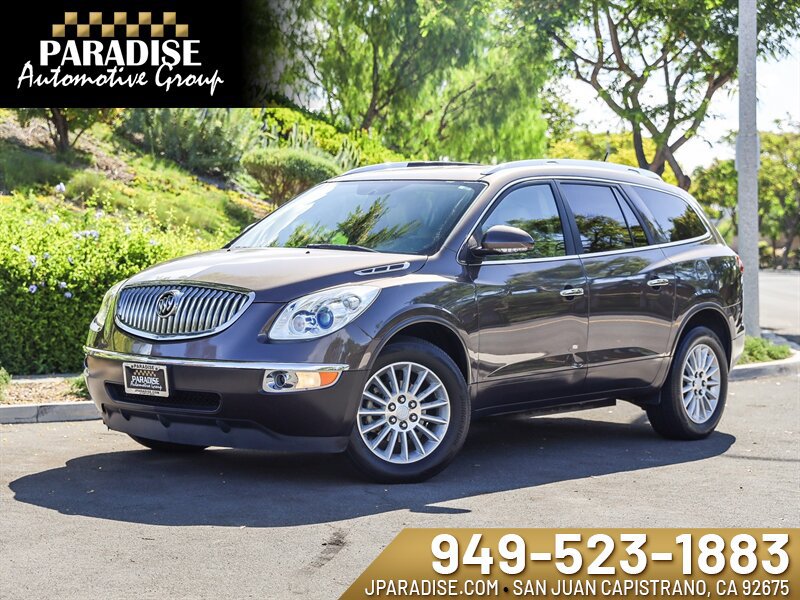 Used 2011 Buick Enclave CXL FWD image 1