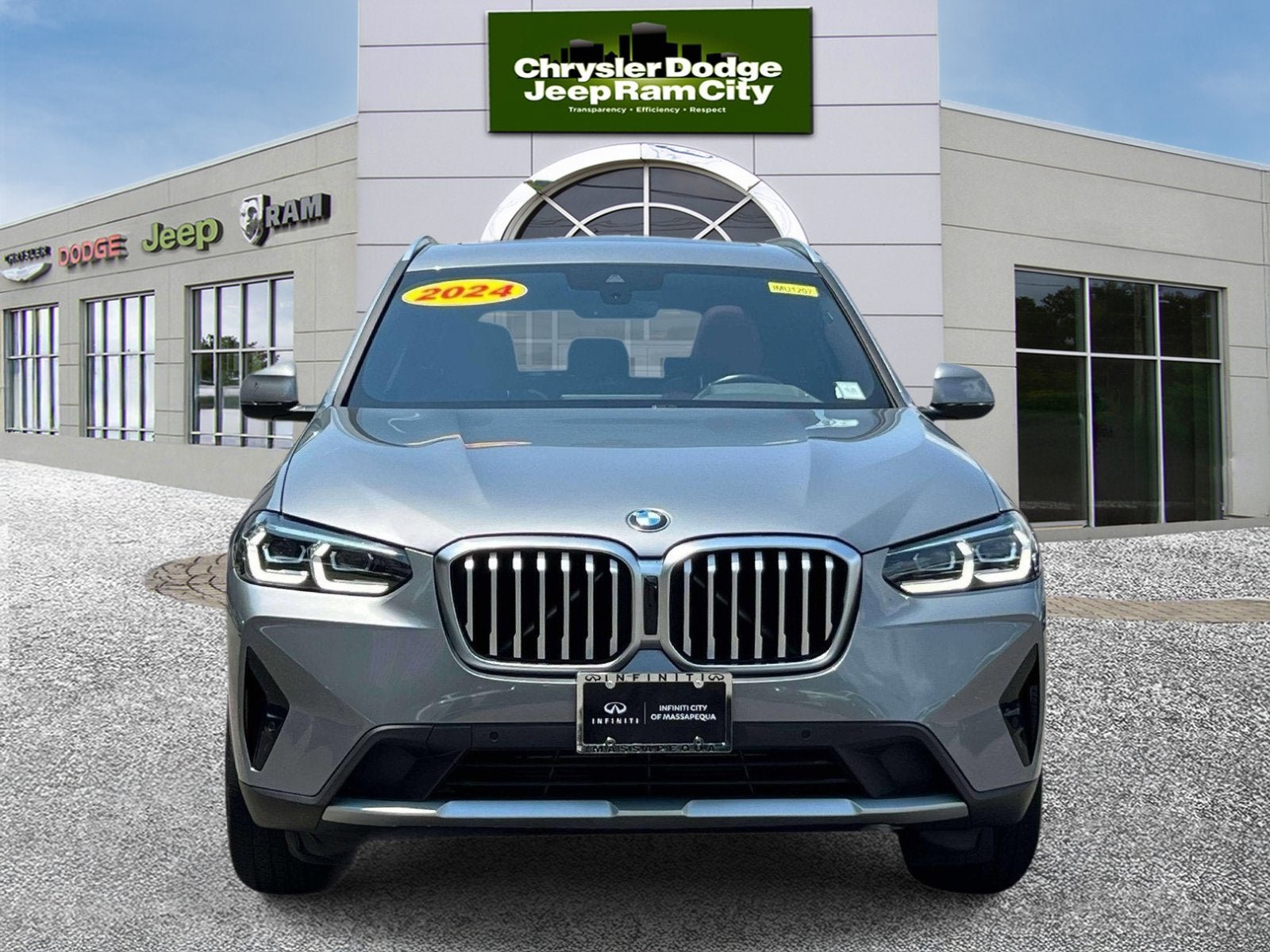Used 2024 BMW X3 xDrive30i w/ Convenience Package AWD/4WD image 2