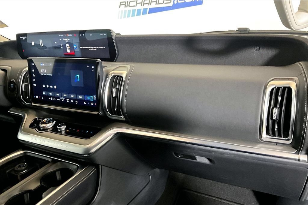 Certified 2025 Ford Expedition Max Platinum AWD/4WD image 12