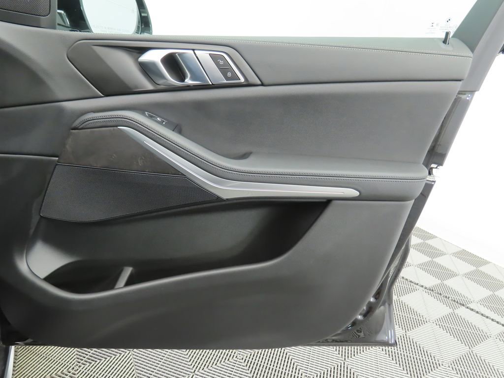 Certified 2022 BMW X5 xDrive40i w/ Premium Package image 25