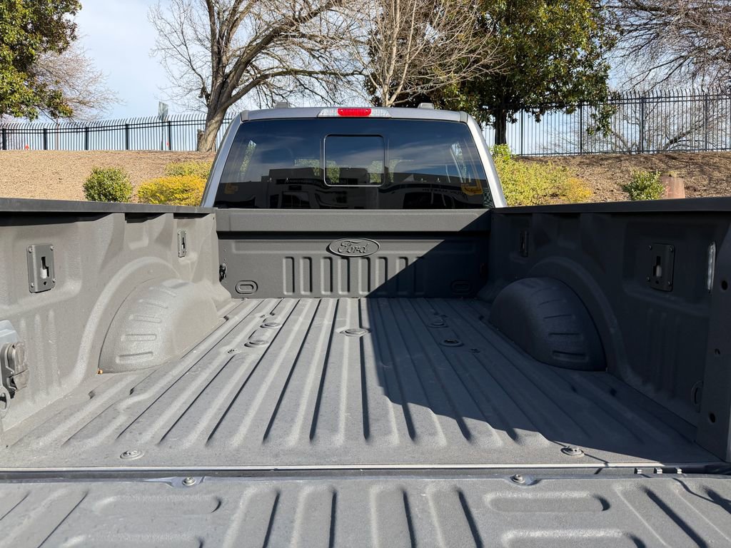 Used 2022 Ford F250 Lariat w/ Black Appearance Package image 44