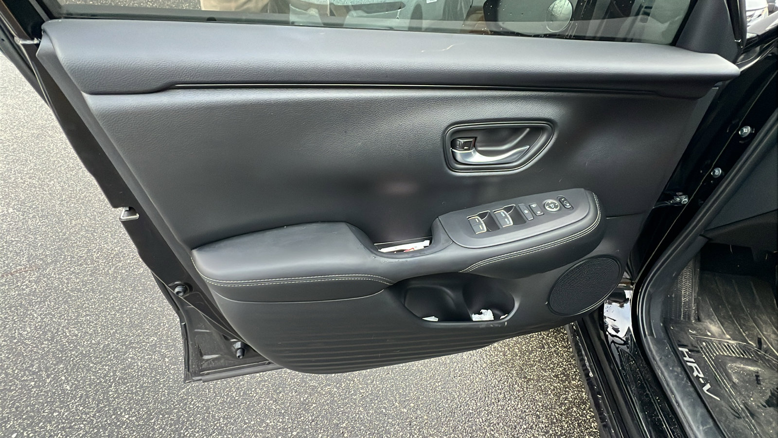 Used 2026 Honda HR-V EX-L image 14
