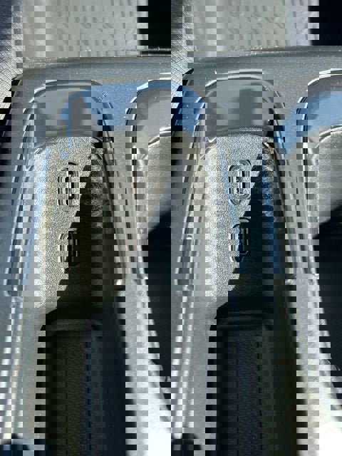 New 2025 Chevrolet Equinox EV RS w/ Convenience Package II image 17