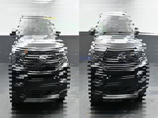 Used 2023 Ford Explorer XLT w/ Equipment Group 202A image 5