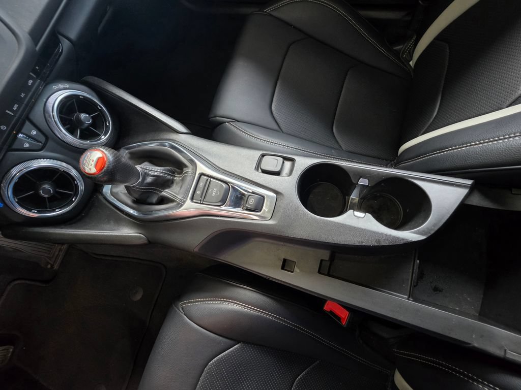 Used 2023 Chevrolet Camaro LT RWD image 29