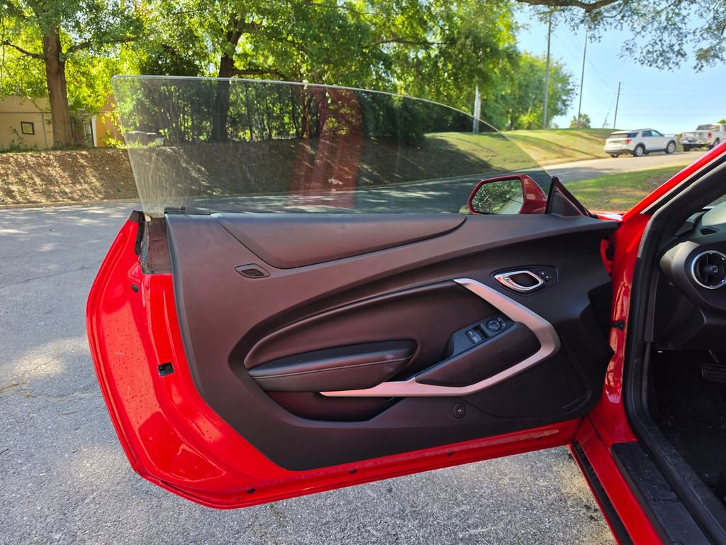 Used 2017 Chevrolet Camaro LT w/ RS Package image 11