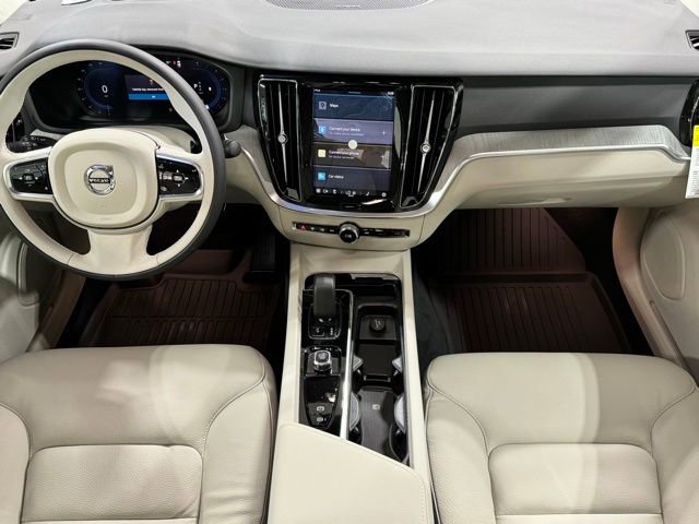 New 2024 Volvo S60 B5 Plus w/ Climate Package image 27