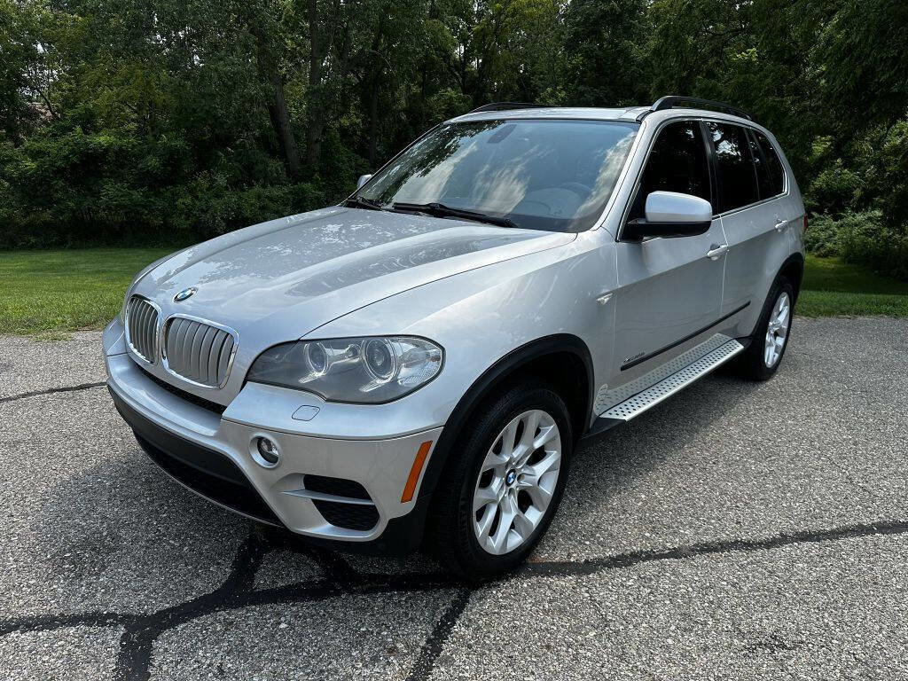 Used 2013 BMW X5 xDrive35i image 1